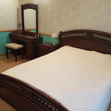 Vetros House كلابيدا