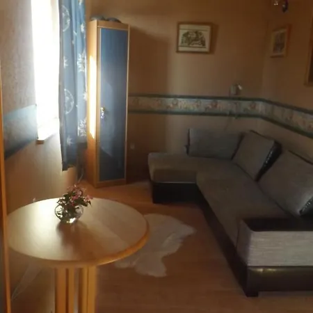 Vetros House *